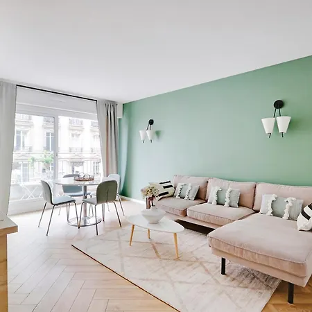 3 Pieces Contemporain Avec Balcon Ensoleille アパート パリ