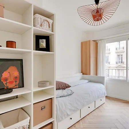 Appartamento 3 Pièces Contemporain Avec Balcon Ensoleillé *